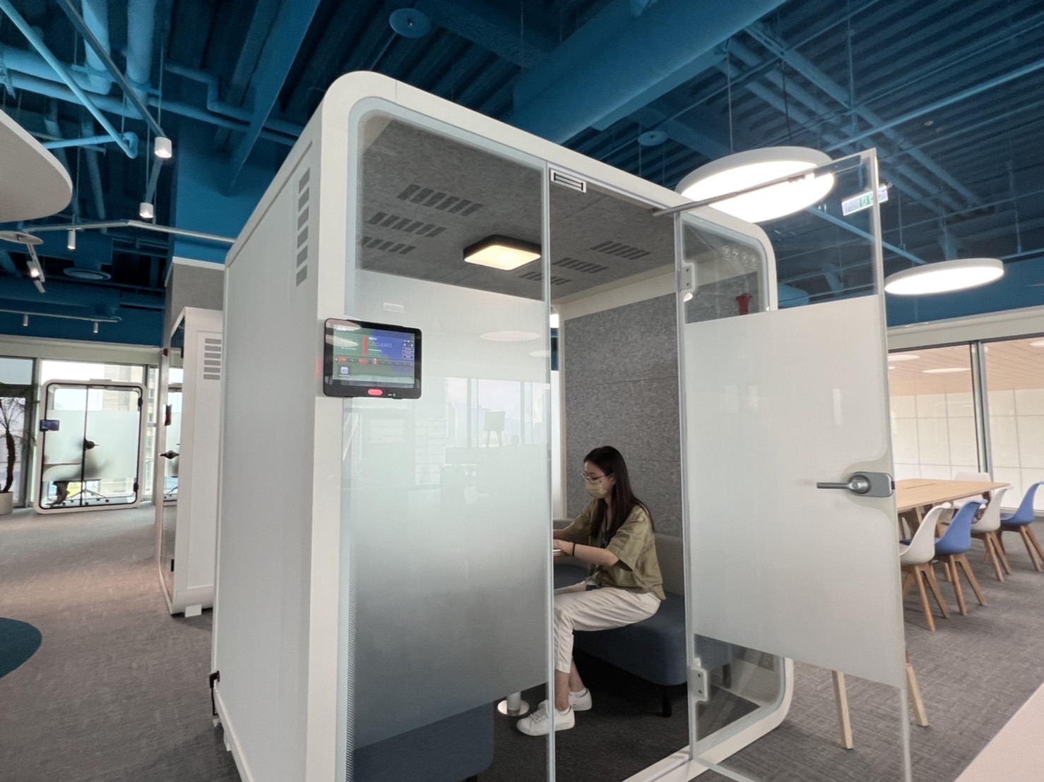 贝斯特高雄據點的智慧行動辦公艙，展現贝斯特在面板以外的研發應用軟實力